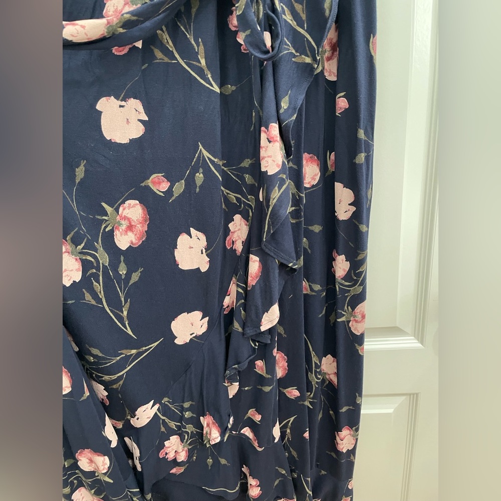Maternity Dress - Picture 4 of 6